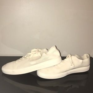 Men’s Steve Madden flats